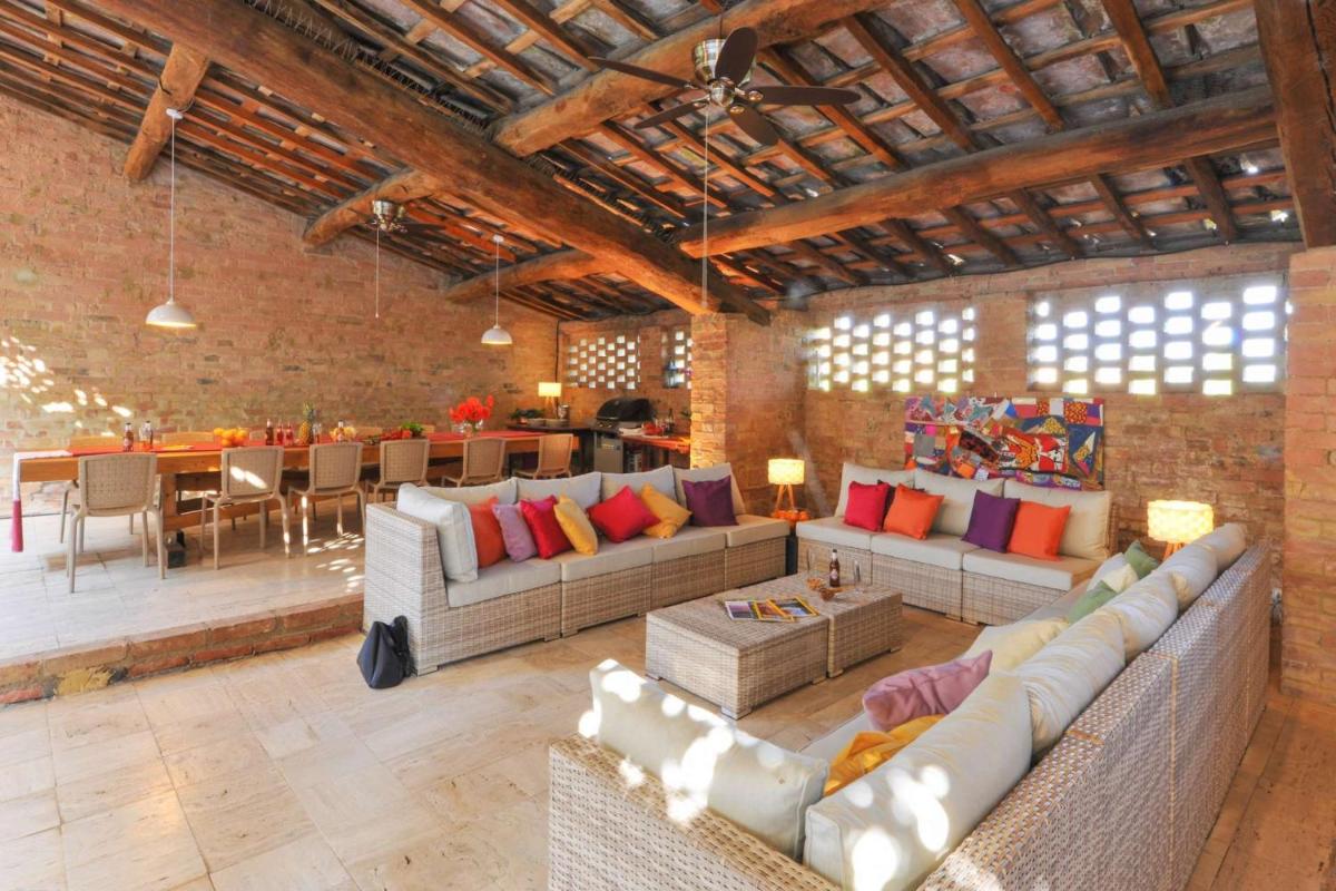 Luxurious Villa in Monteroni d'Arbia - Housity