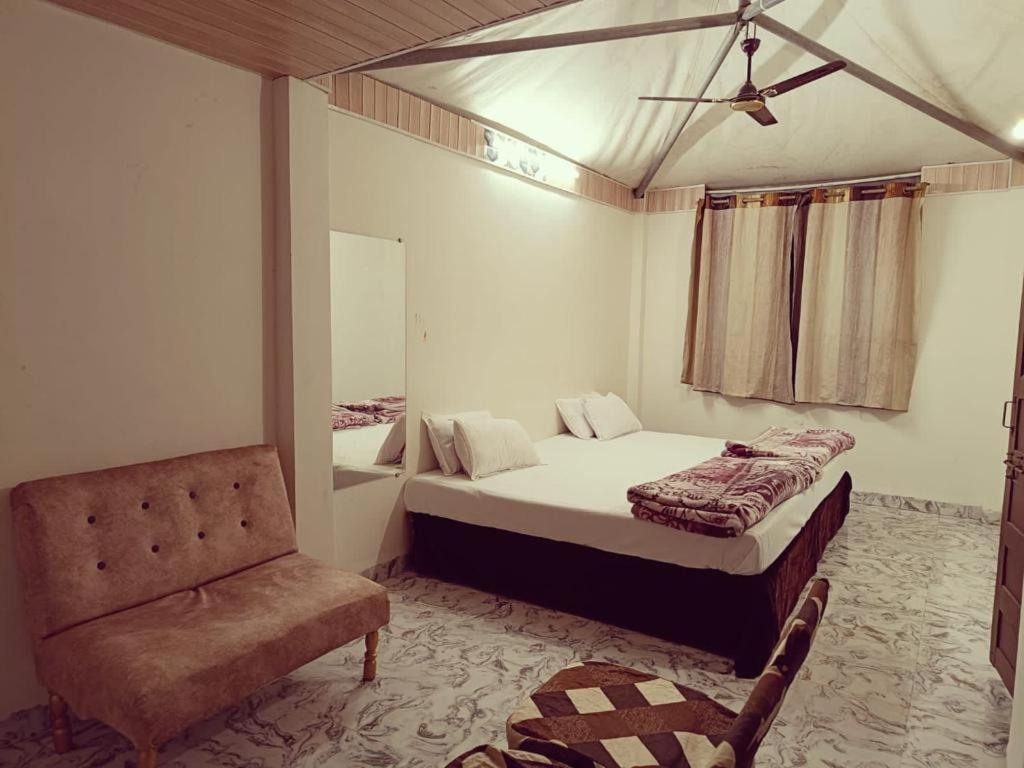 Malhotra restaurant and resorts - Housity