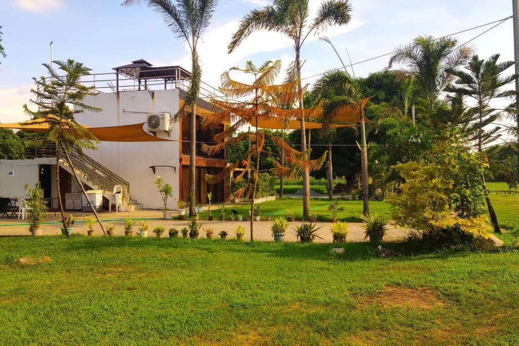 Villa Sa Bukid - Housity