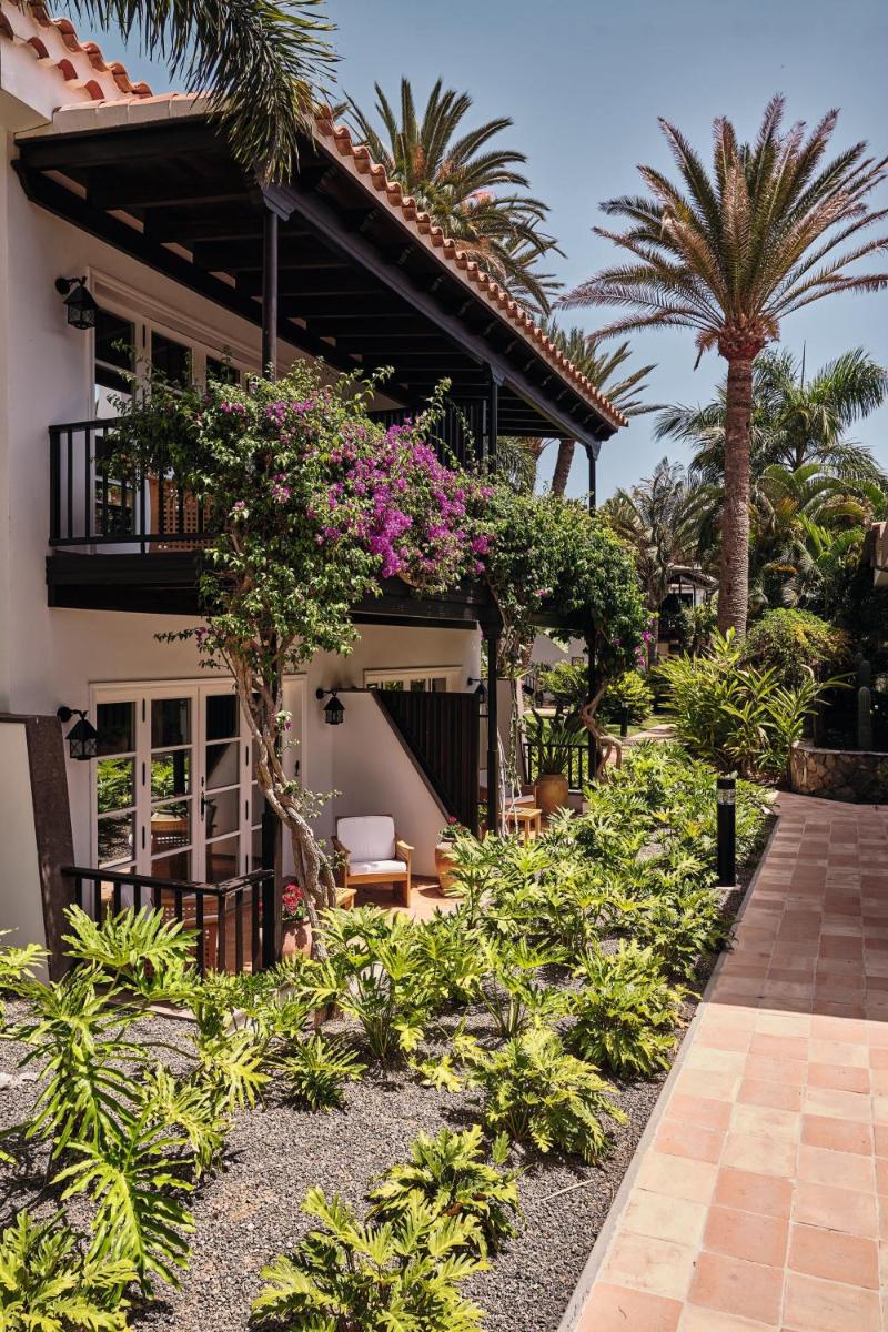 Jardín al aire libre en Seaside Grand Hotel Residencia - Gran Lujo