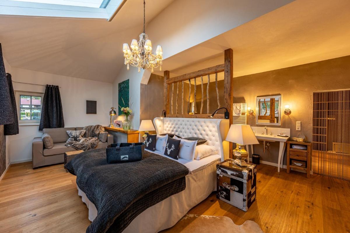 Das Bucher - Housity