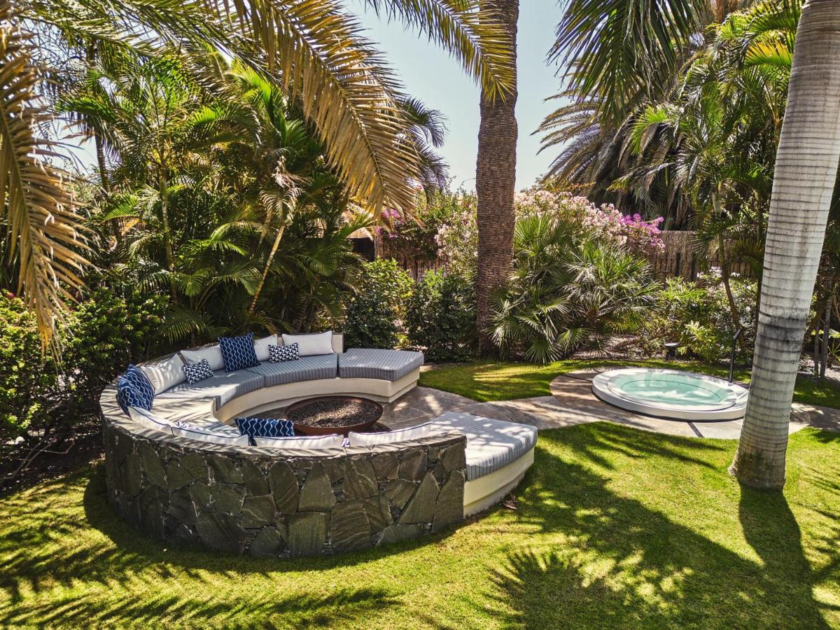Jardín al aire libre en Seaside Grand Hotel Residencia - Gran Lujo