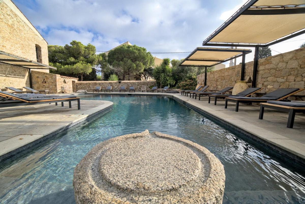 Piscine de l'établissement Hôtel Casa Rossa & Spa ou située à proximité