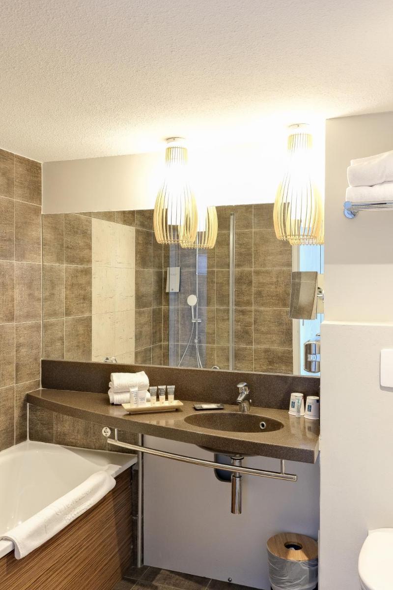 Salle de bains dans l'établissement Thalazur Port-Camargue - Hotel & Spa
