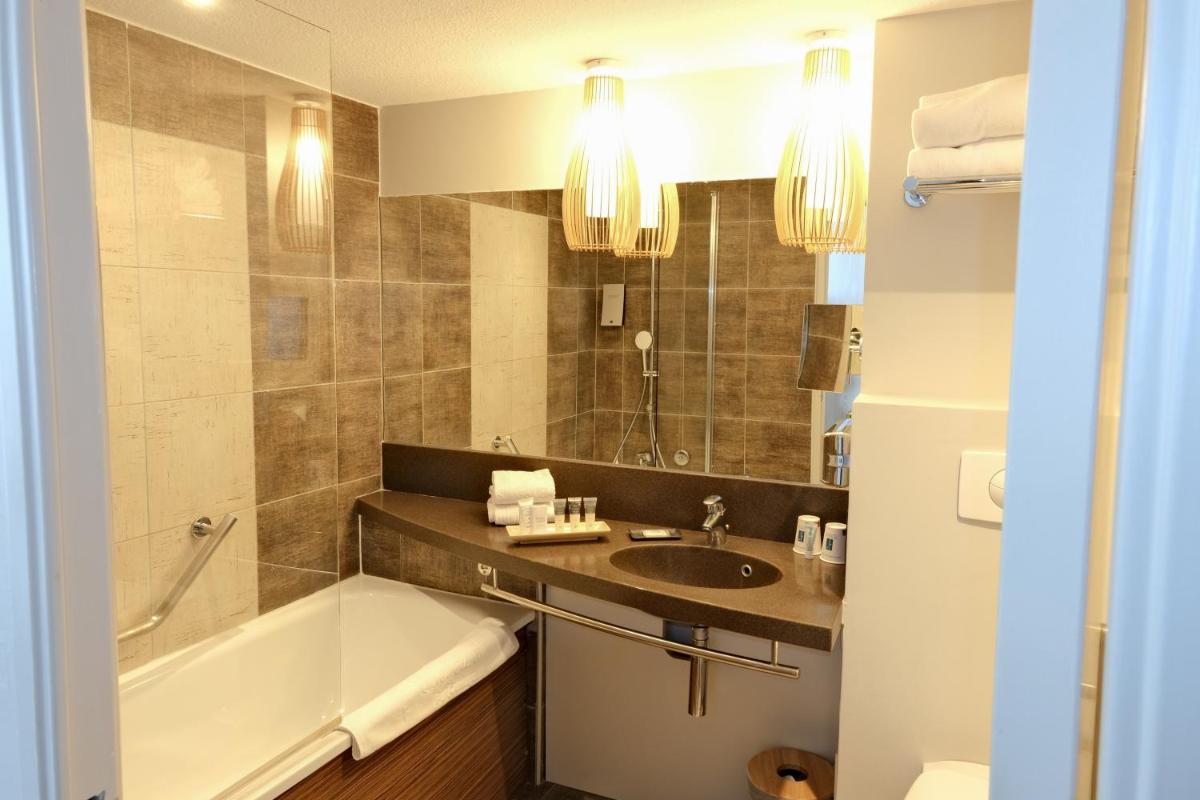 Salle de bains dans l'établissement Thalazur Port-Camargue - Hotel & Spa