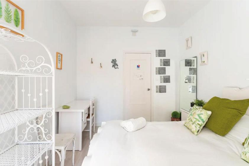 Wood&Stone Rooms - Housity