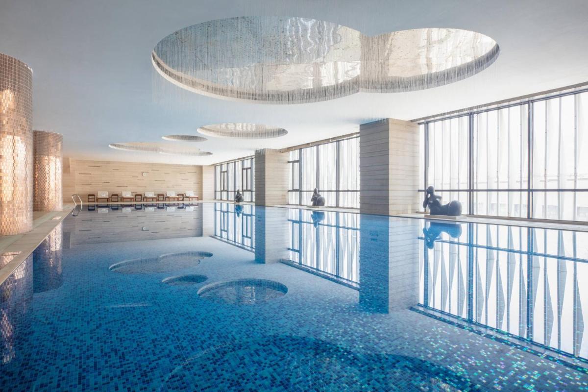 Sheraton Changzhou Xinbei Hotel - Housity