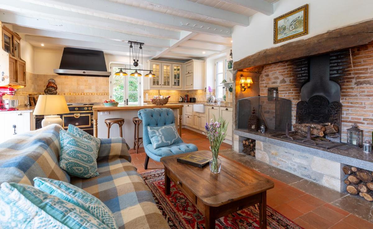 Suitetrails - Le Moulin sur Célé - Luxury Villa with Private Pool