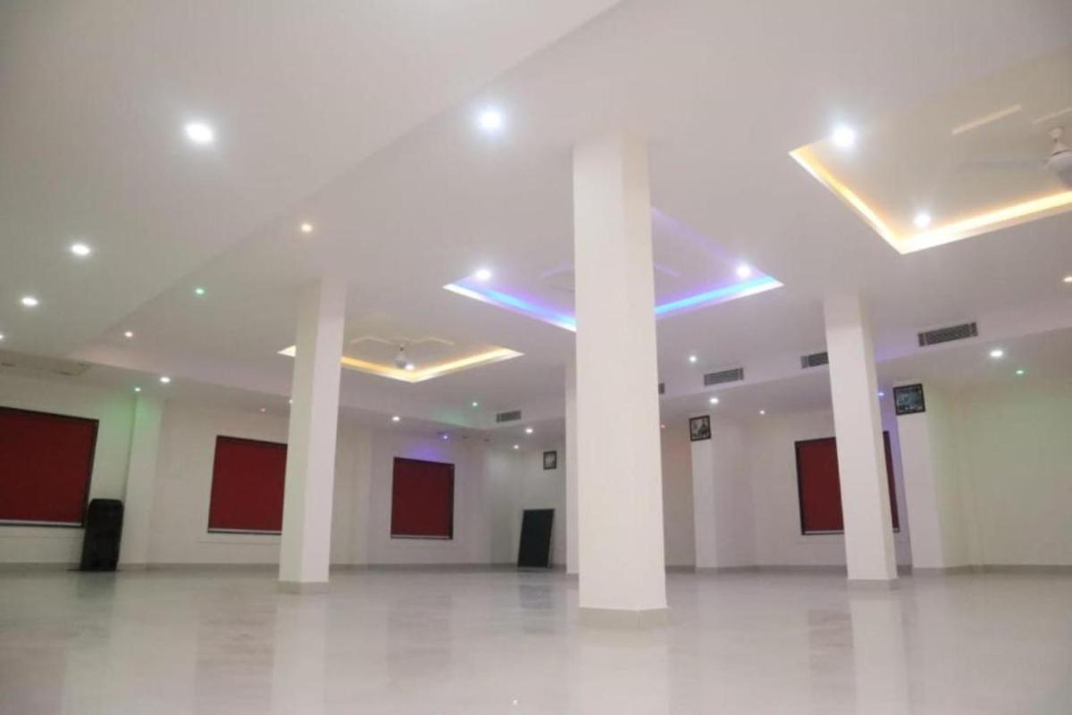 Hotel Devraj, Madhya Pradesh - Housity