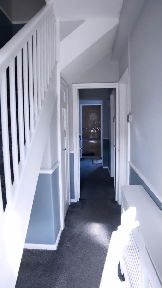 43 Keedonwood Road - Housity