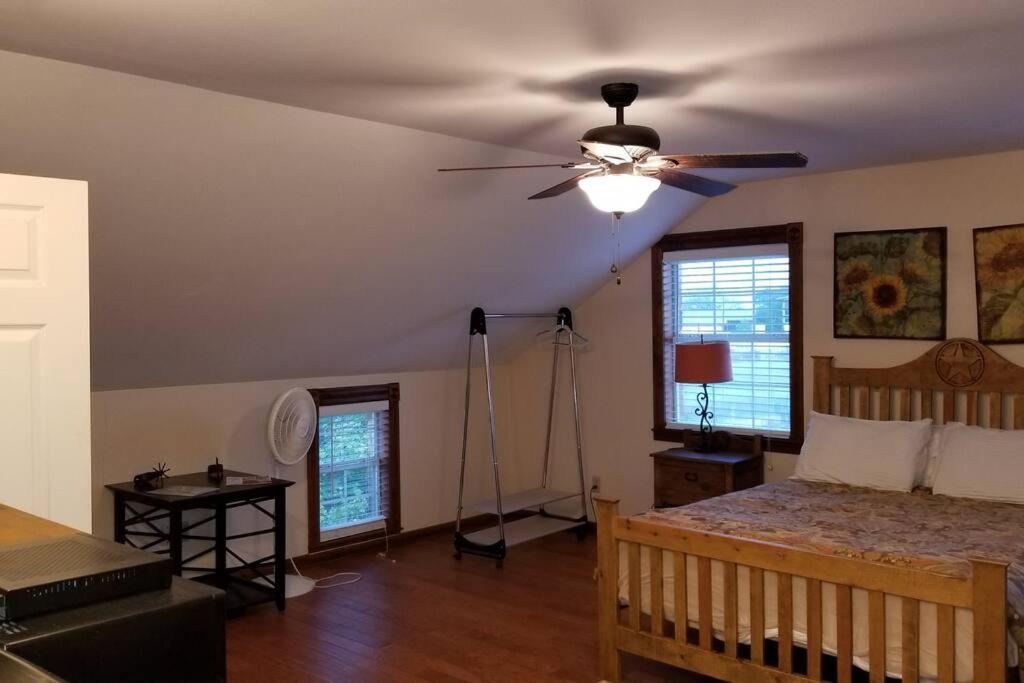 Mendelbaum Winery East Loft - Housity