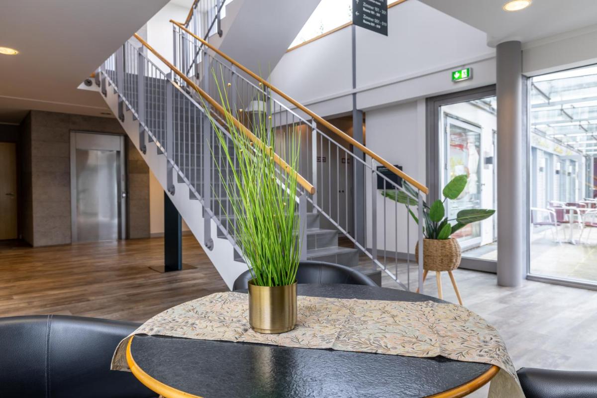 Hotel Leipheim Süd - Housity