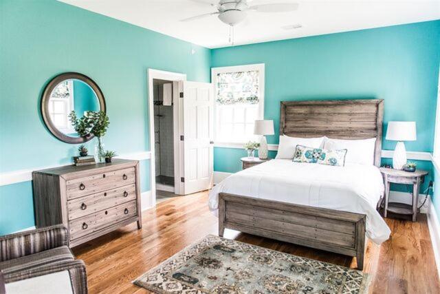 Marriott Ranch Bed and Breakfast - Housity