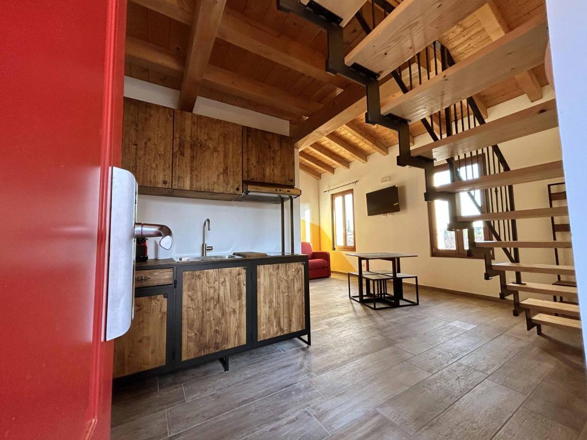 La Volpe Rossa Rooms and Apartments - Housity