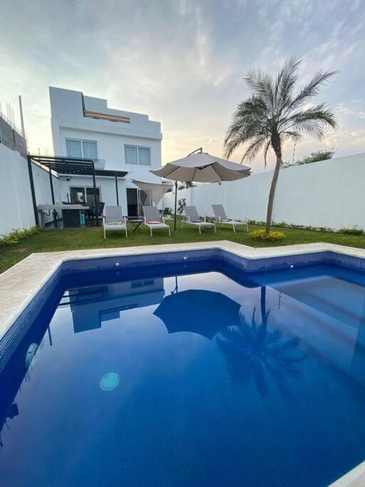 Hermosa casa familiar de fin de semana en Teques - Housity