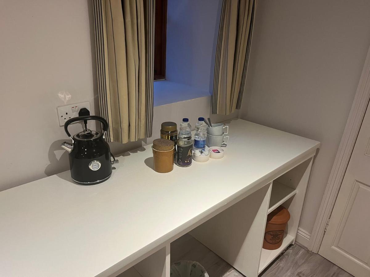 Ferry House Holidays - Housity