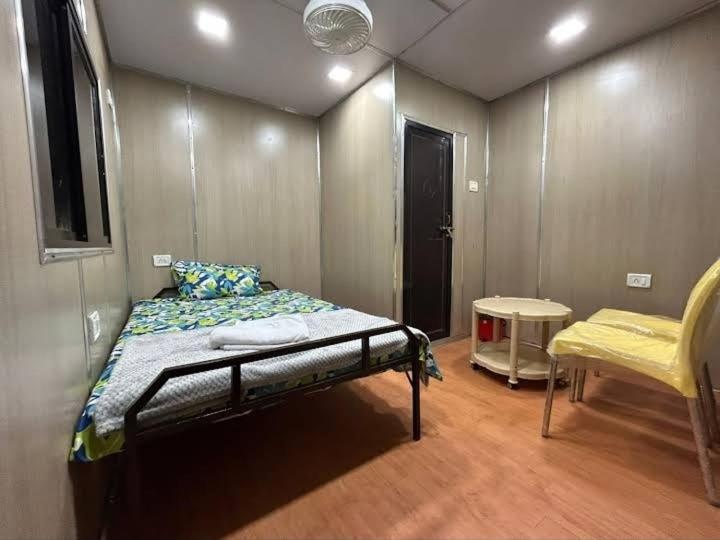 Countries container resort - Housity