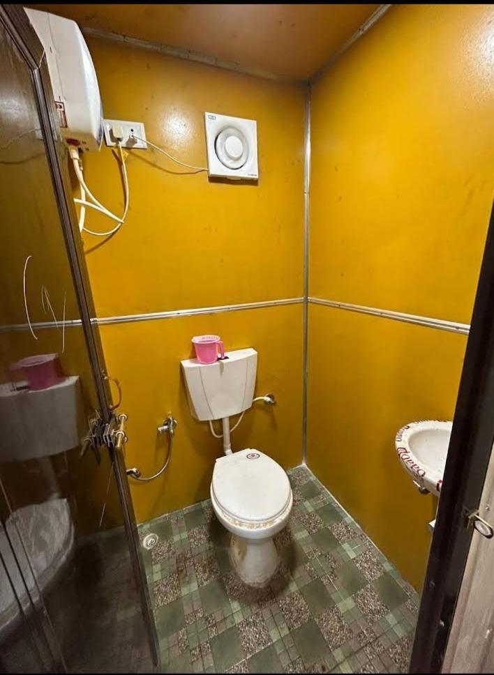 Countries container resort - Housity