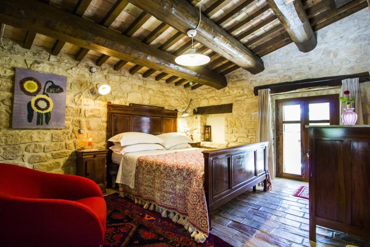 Suitetrails - One bedroom appartement with enclosed garden and wifi at Abbateggio