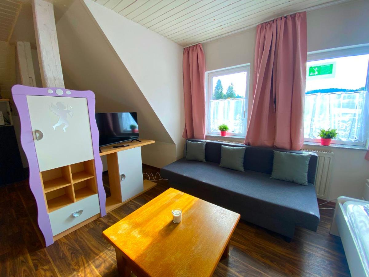 Ferienzimmer Fischach - Housity