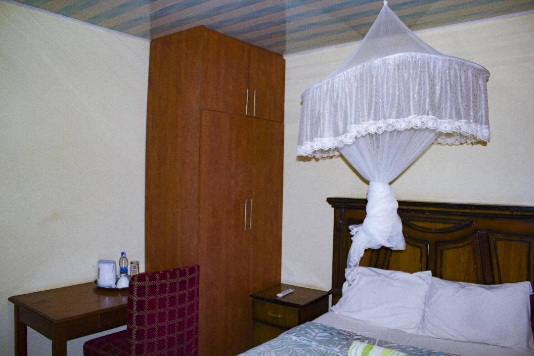 Demera Motel - Housity