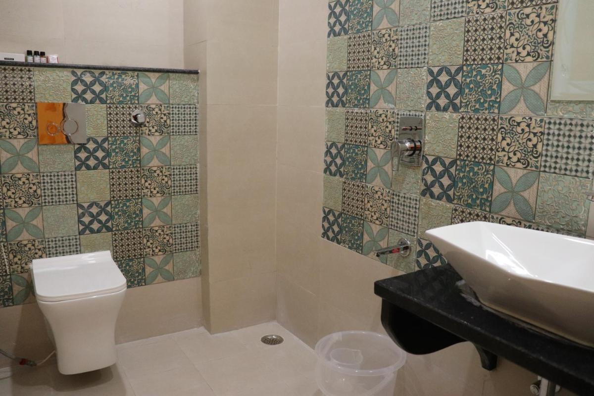 Hotel JMB - Housity