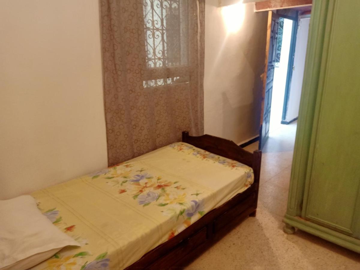 Charming Apartment in Central Tunis with Terrace - Housity
