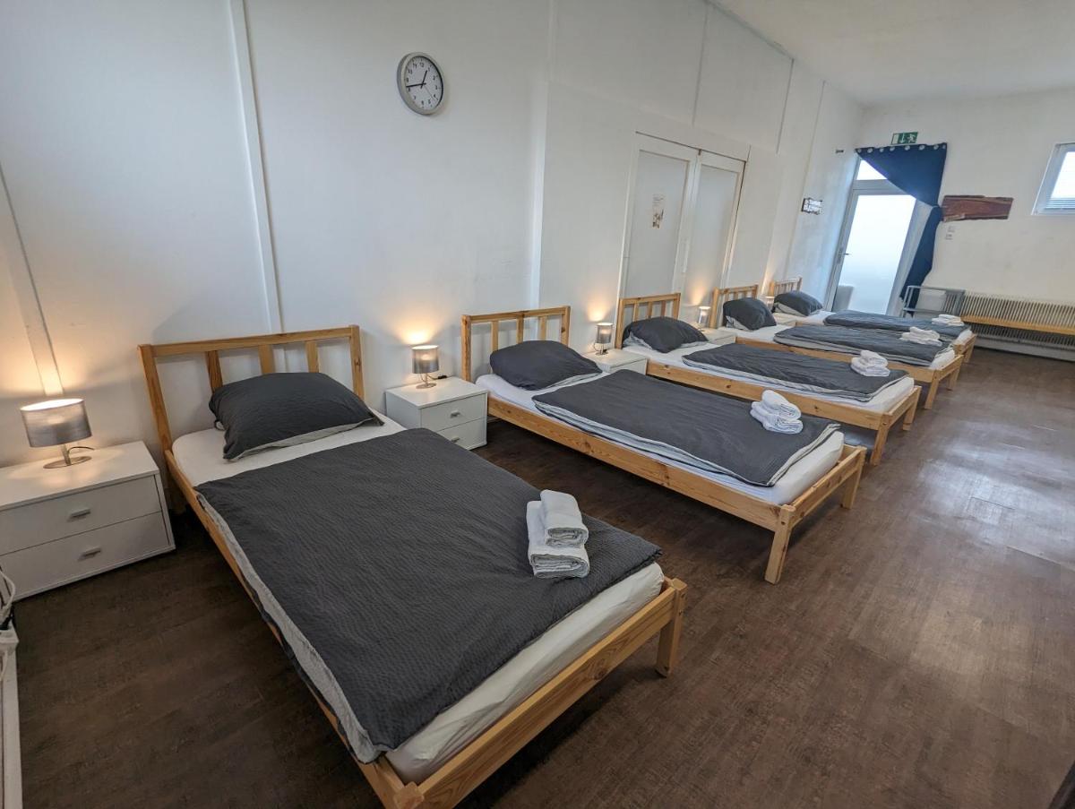 Spacious apartment in Asten perfect for long stays - Housity