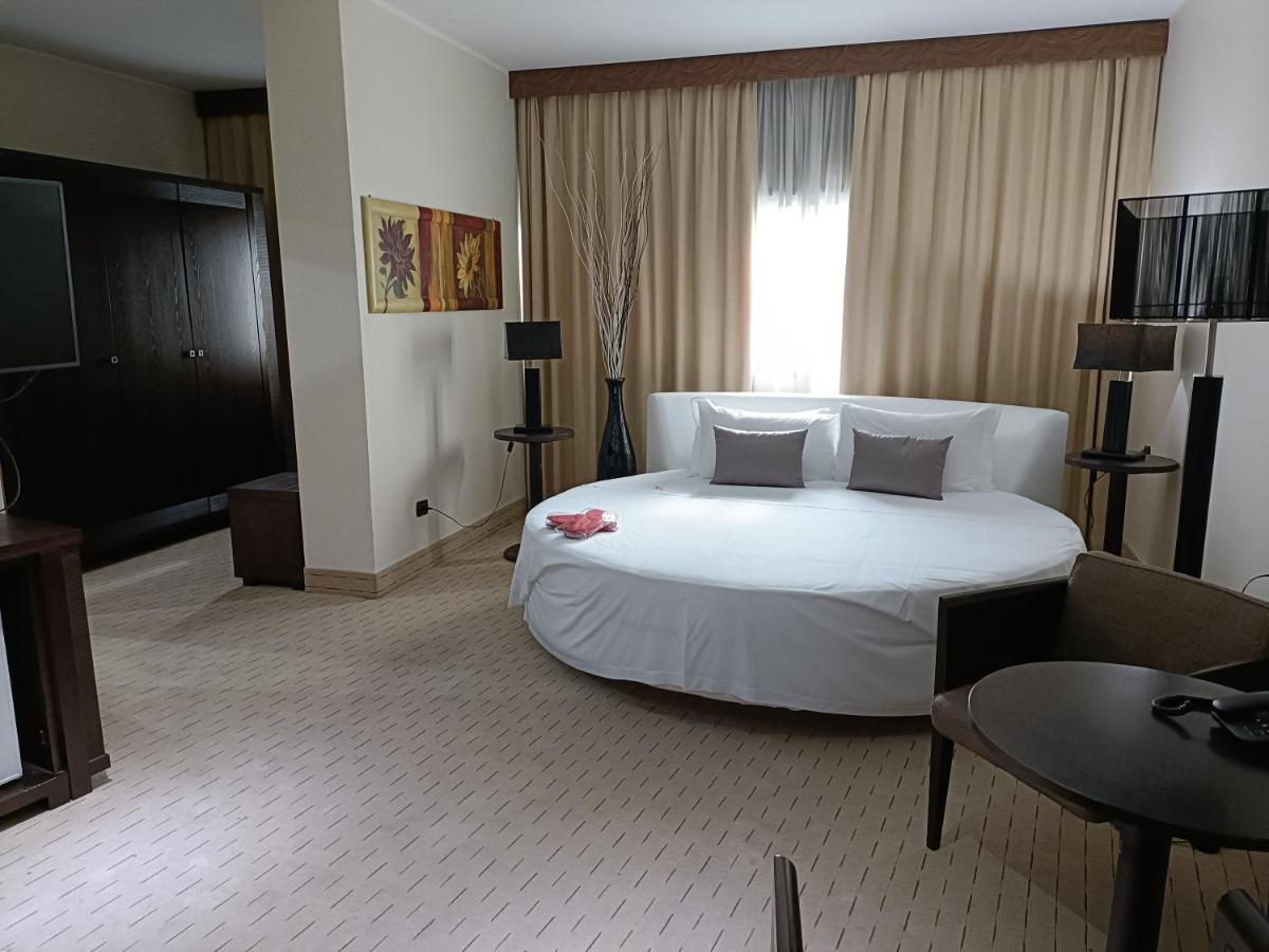 Green Hotel Ninfa - Housity