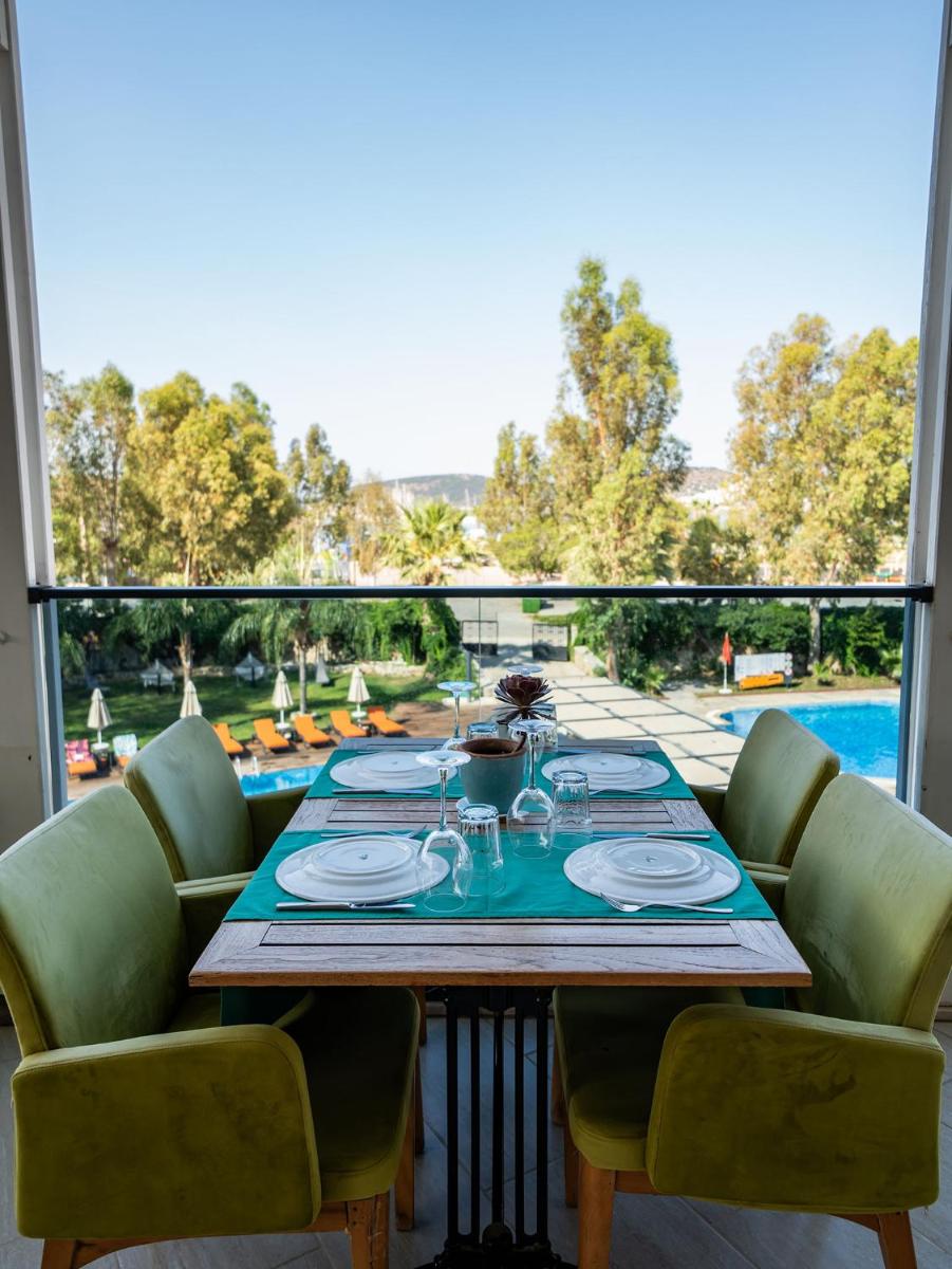 Bodrum Beach Resort - Housity