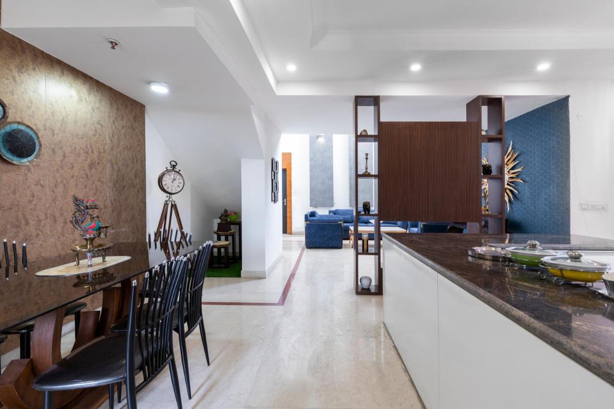 Suitetrails - 3 BHK ULTRA LUXURY DUPLEX APARTMENT IN THE TALLEST TOWER Of FARIDABAD