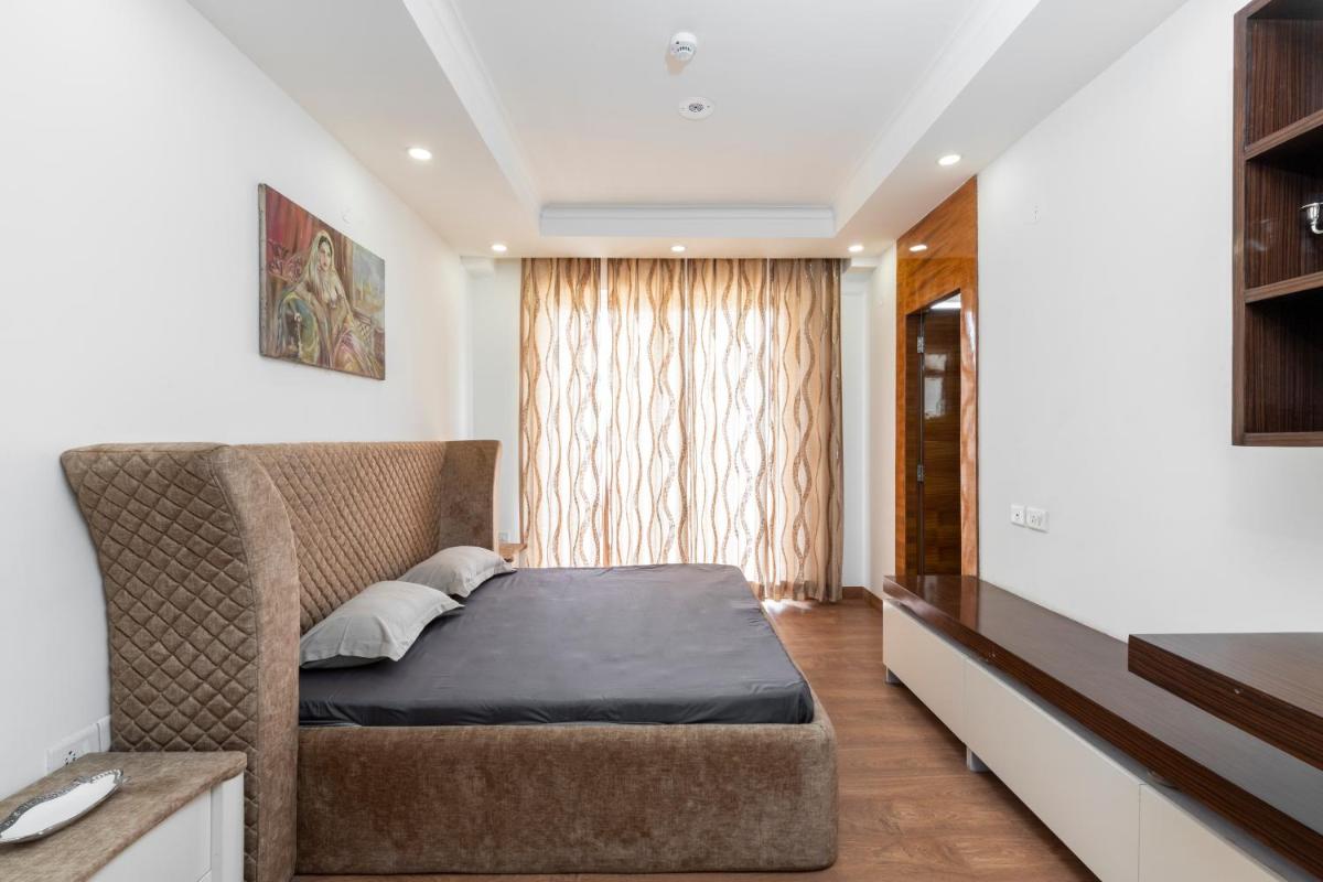 Suitetrails - 3 BHK ULTRA LUXURY DUPLEX APARTMENT IN THE TALLEST TOWER Of FARIDABAD