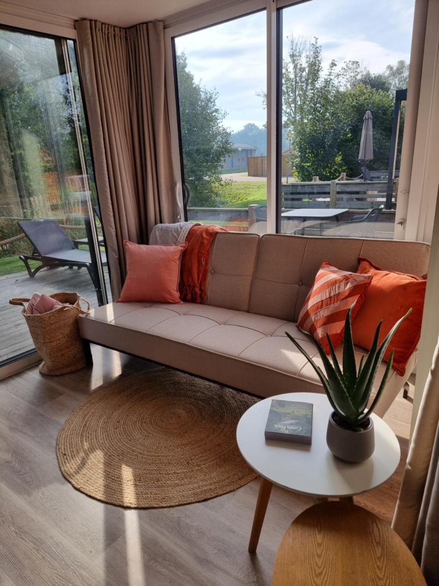 Tiny house aan het Zuidlaardermeer - vlakbij Groningen - Housity