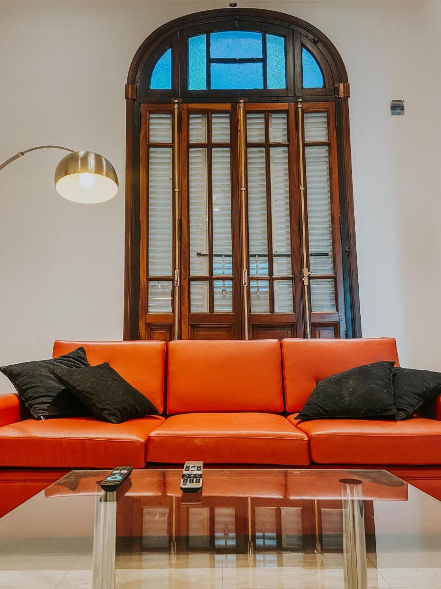 Categórica Casa con Cocina Premium 3 Habitaciones en Centro de Paraná - Housity