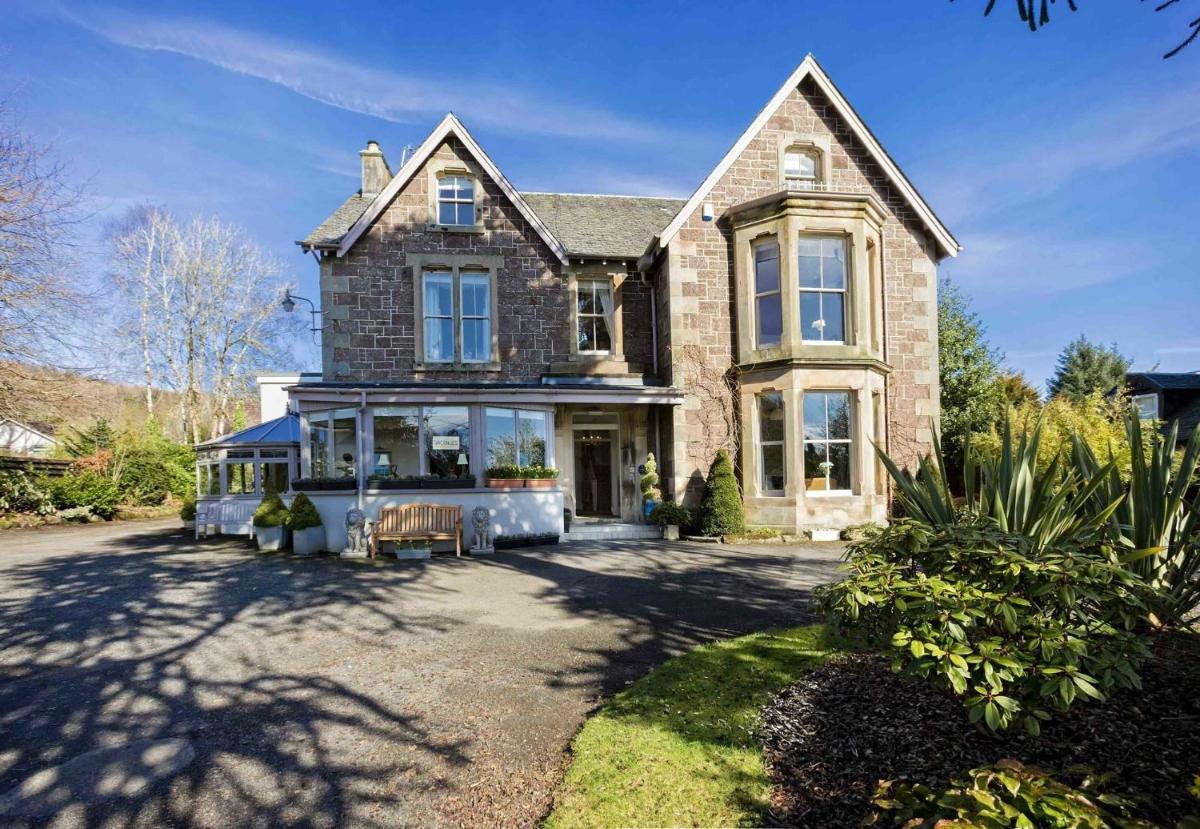 The Abbotsford - Housity