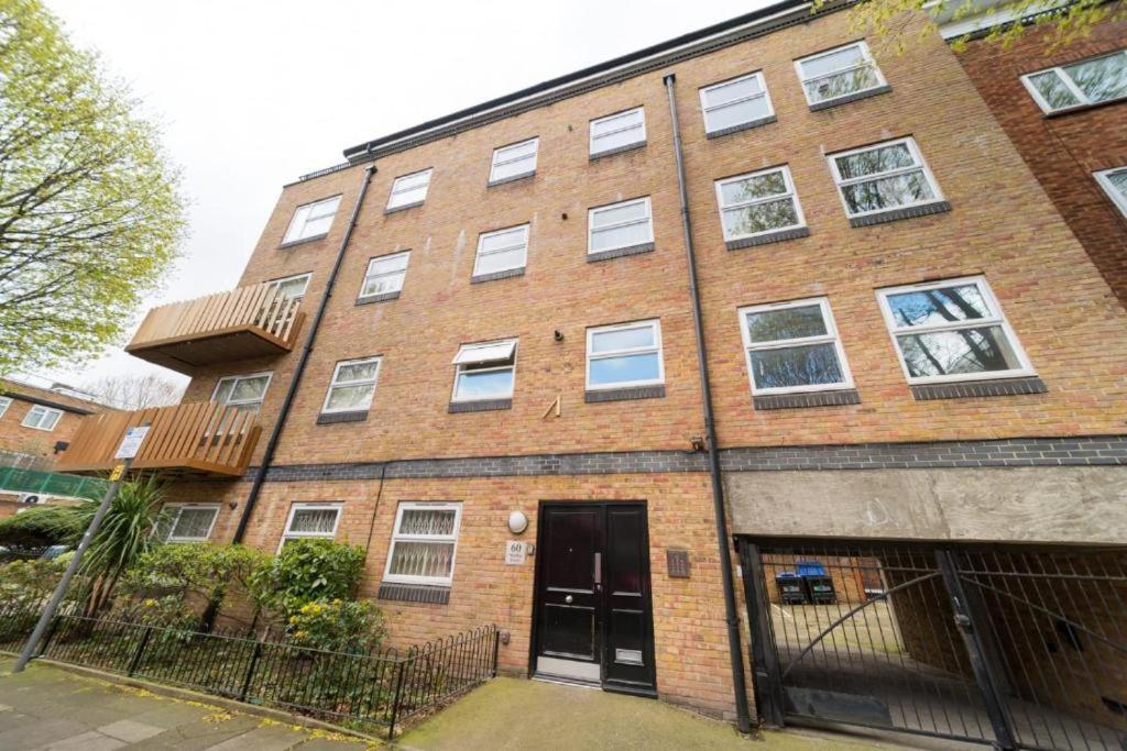 En-suite Double Room (Private bathroom) Central London - Housity