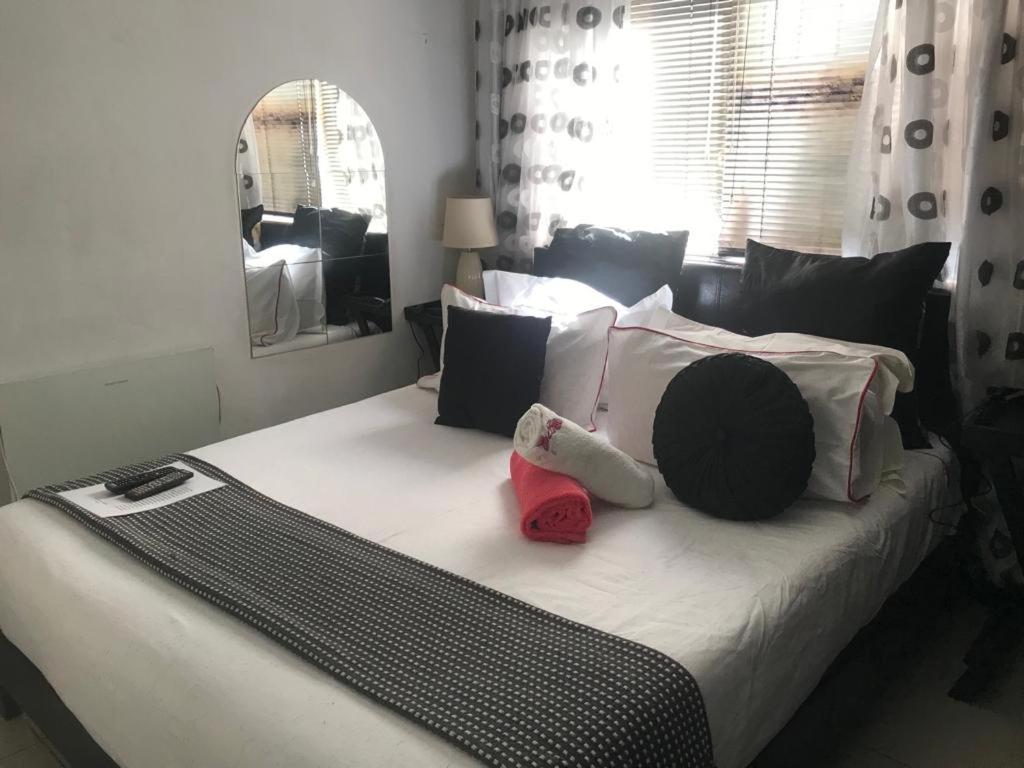 Turning Point Bed & Breakfast - Housity