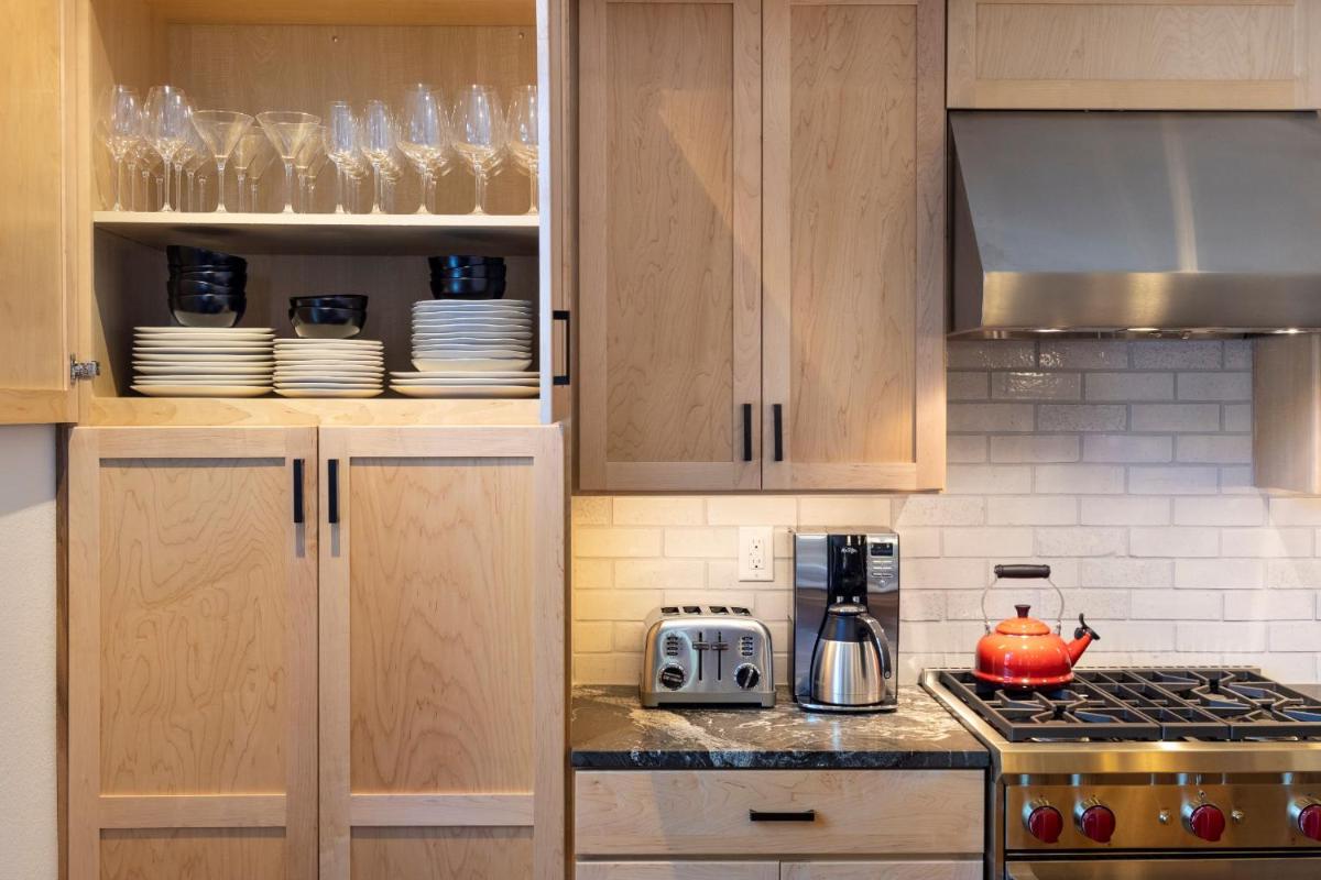 The Blake Residences - Housity