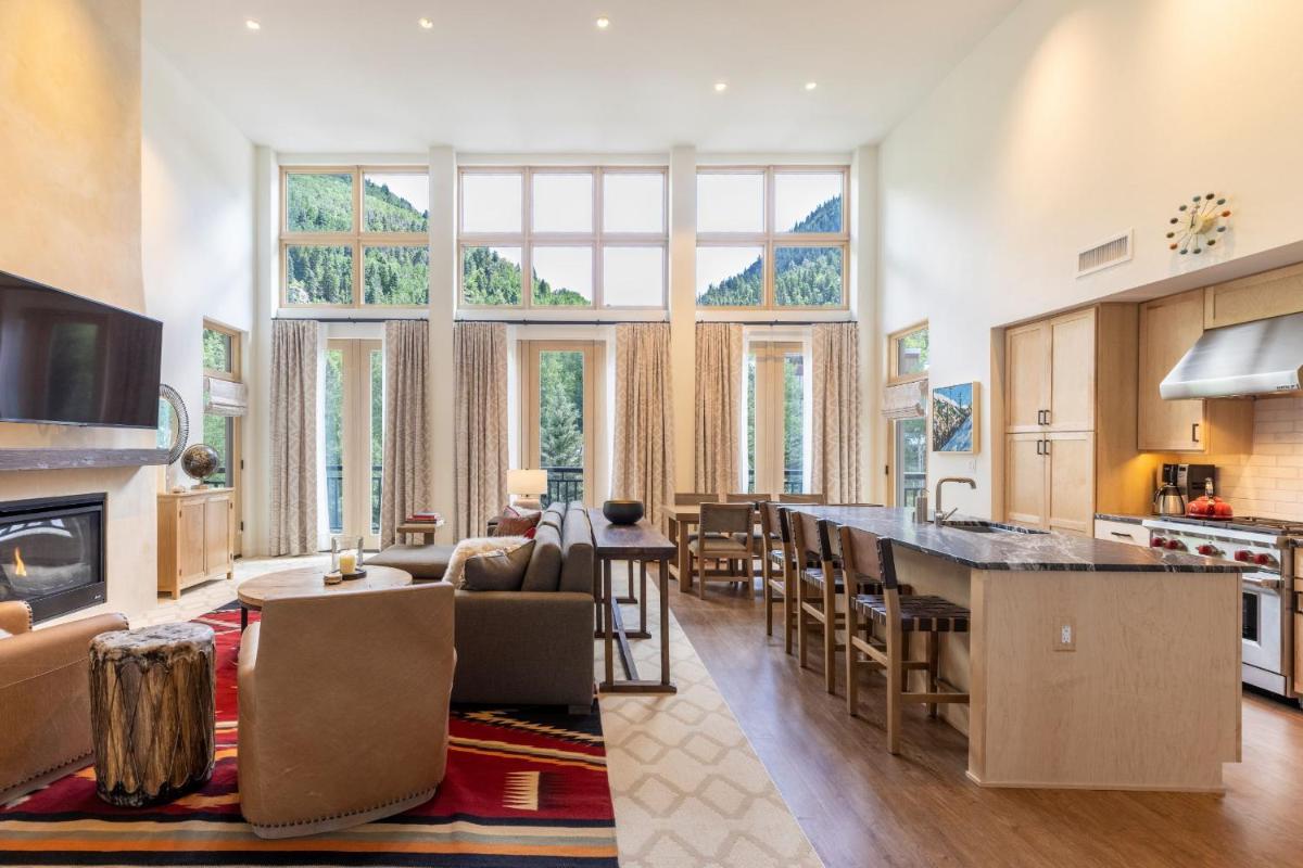 The Blake Residences - Housity