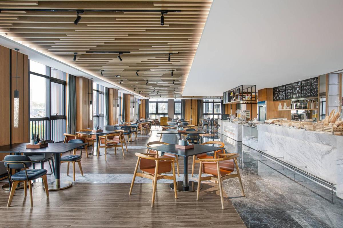 Fairfield by Marriott Zhuhai Xiangzhou - Housity