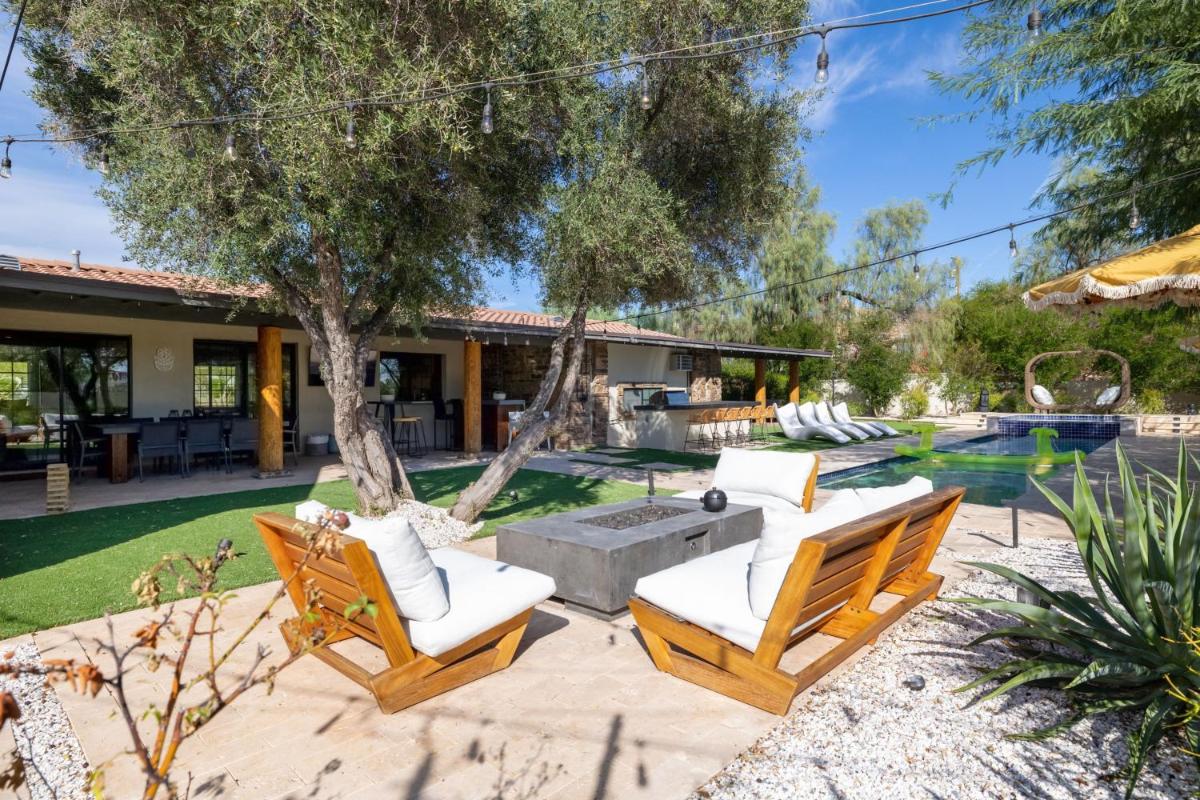 Paragon by AvantStay Boho Home w Luxe Backyard - Housity