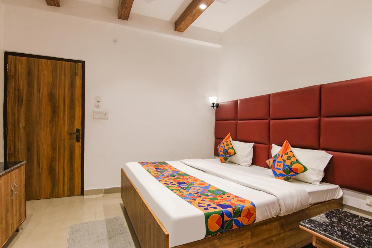 FabHotel Grover - Housity