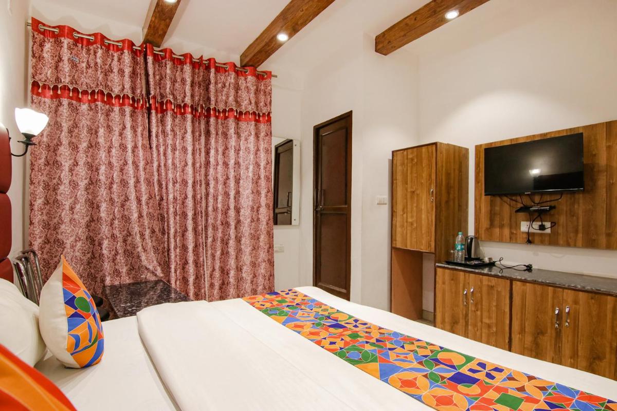 FabHotel Grover - Housity