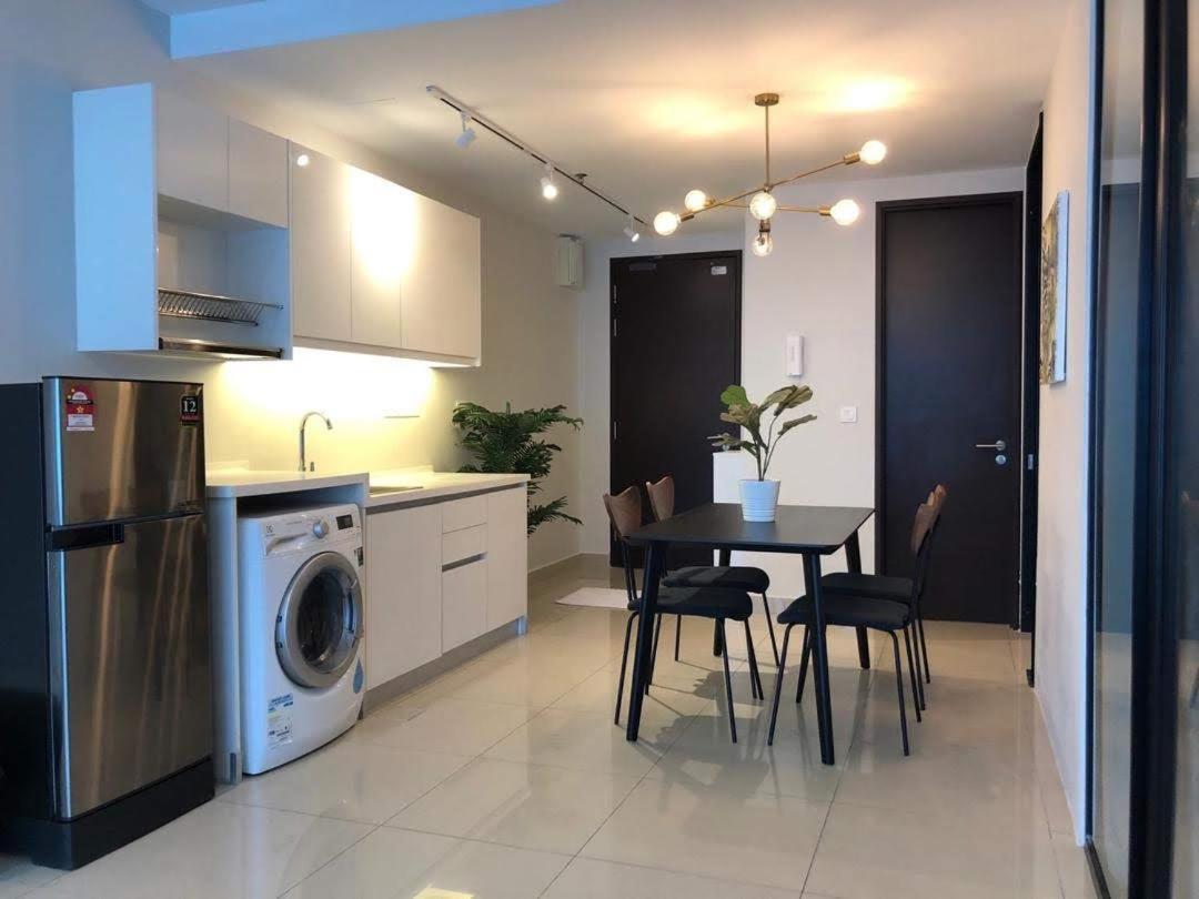 Miko's studio at Trefoil Setia Alam - Housity