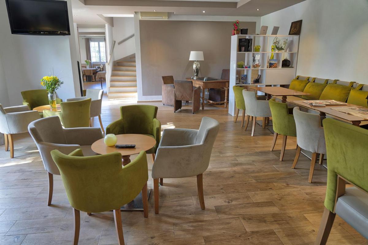 Auberge les Oliviers - Housity