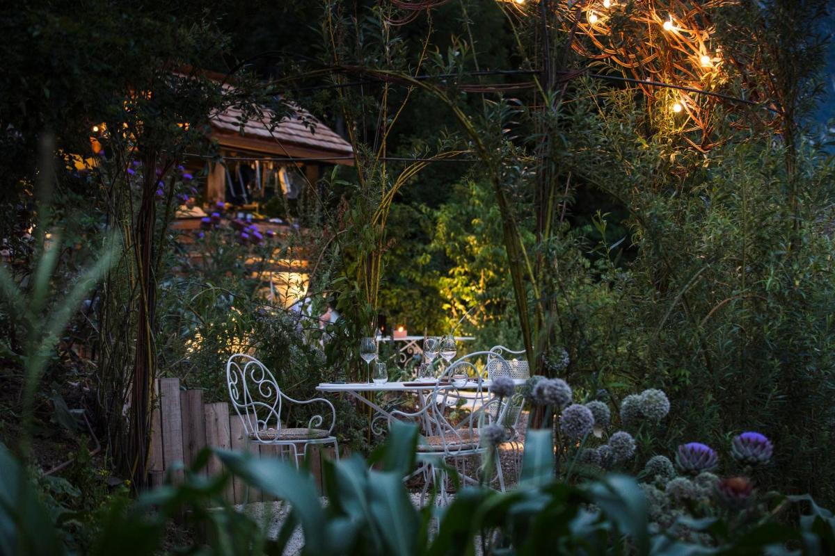 Jardin de l'établissement Le Clos Des Sens