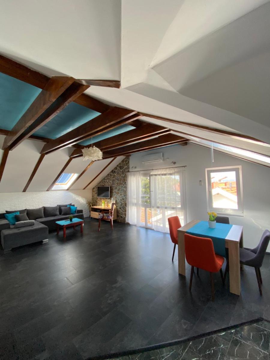 Apartment No10 - Housity