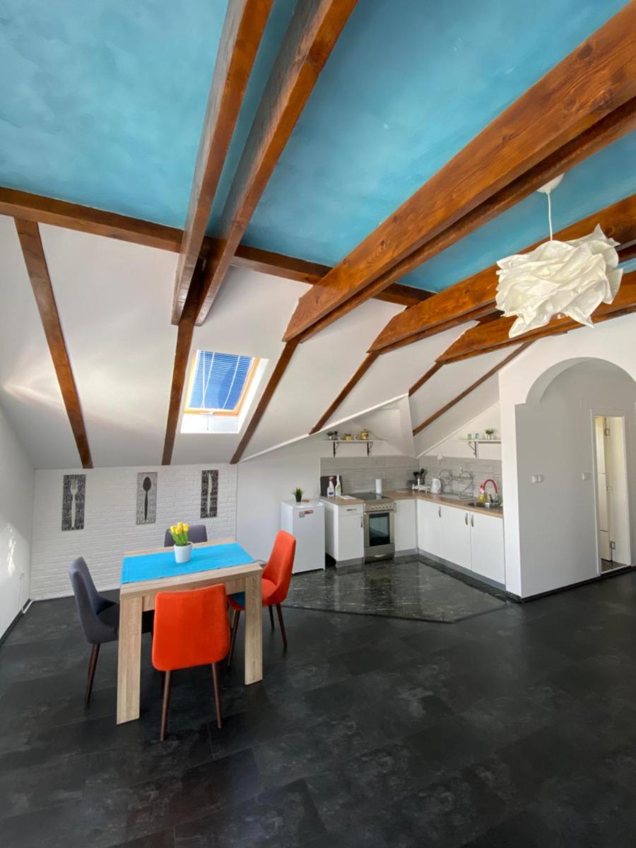 Apartment No10 - Housity