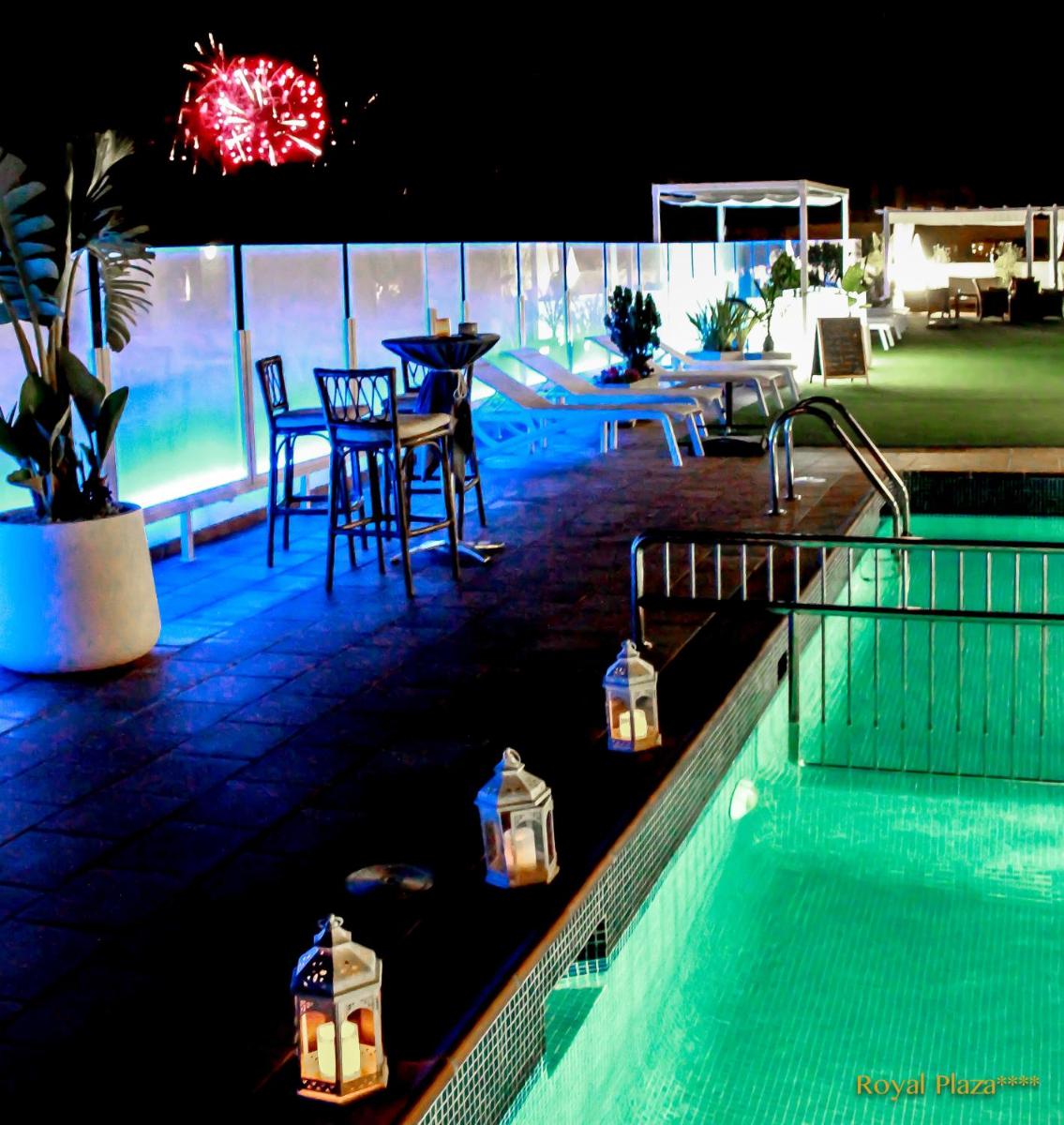 Piscina en o cerca de Hotel Royal Plaza
