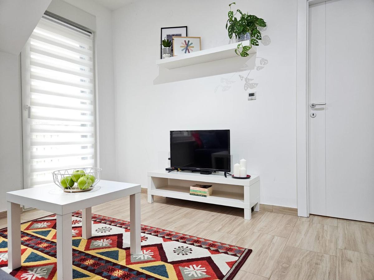 Roman Apartman - Housity